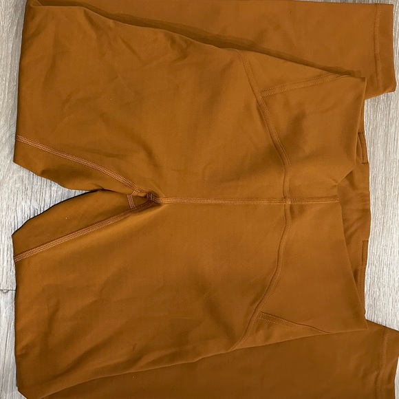 Lulu Lemon Instill High rise, size 4 - Picture 4 of 4